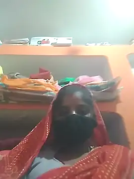 Snapshot of nainshilodhi28 chatting on October 2025 07:53:02 AM nainshilodhi28 online show from October 2025 07:53:02 AM