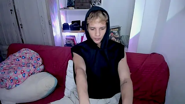 tylernova online show from January 2026 02:58:01 AM