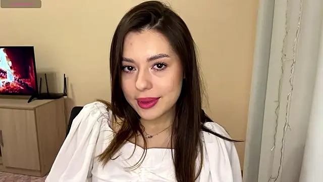 AlveraCappola online show from October 2025 01:44:02 PM
