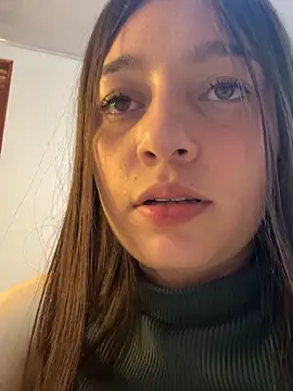   Lorelain   online show from November 2025 10:09:02 PM