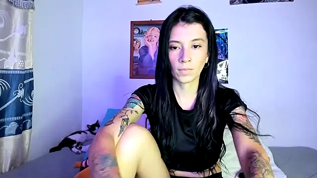 Snapshot of Adeline444 chatting on October 2025 02:45:01 AM Adeline444 online show from October 2025 02:45:01 AM