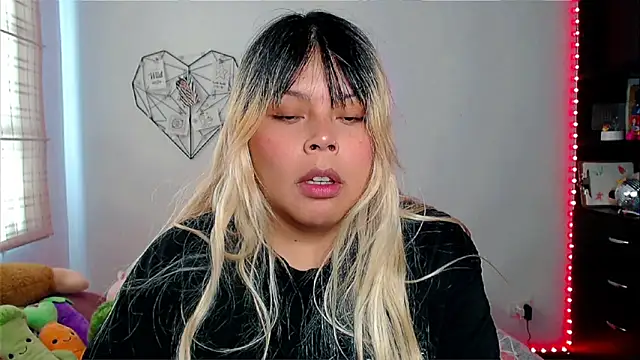 EllieMoonX online show from November 2025 03:07:02 PM