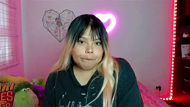 EllieMoonX online show from February 2026 10:50:02 PM