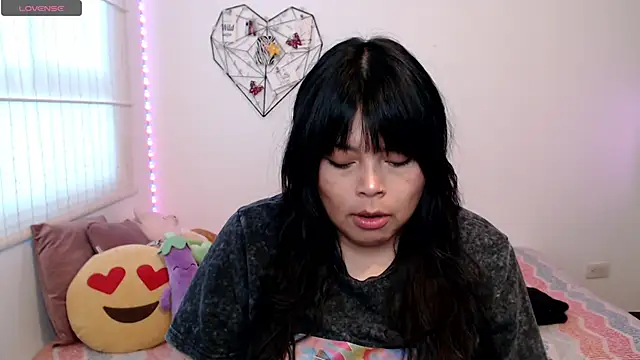 EllieMoonX online show from May 2026 10:30:01 PM