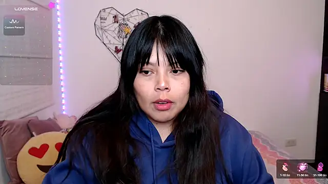 EllieMoonX online show from June 2026 11:40:02 PM