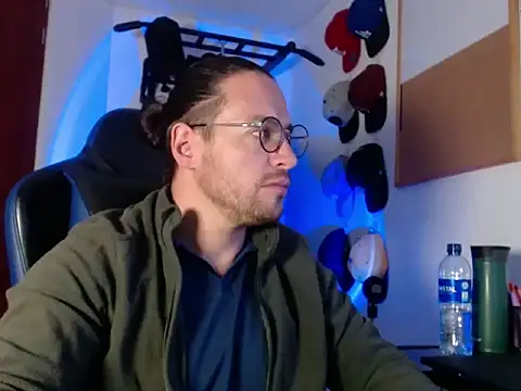 kurt xx online show from November 2025 08:36:02 AM