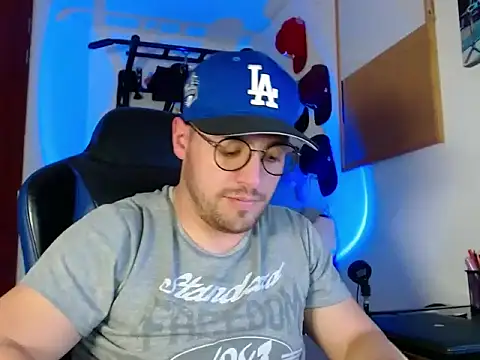 kurt xx online show from November 2025 10:43:02 PM