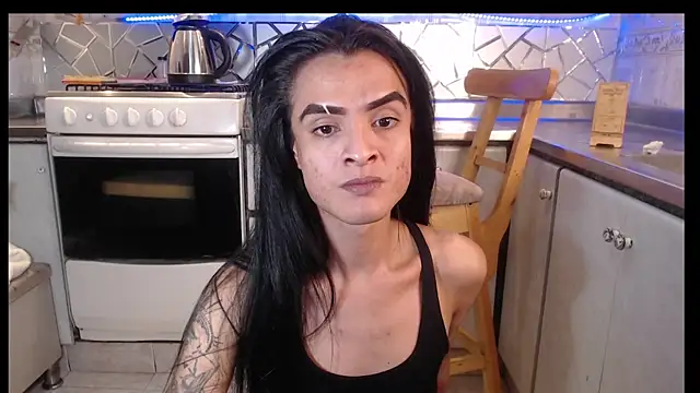 Snapshot of ZAMMIRA chatting on November 2025 05:26:01 PM ZAMMIRA online show from November 2025 05:26:01 PM