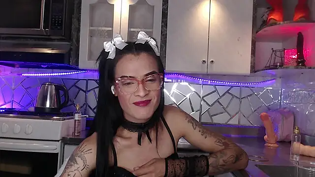 Snapshot of ZAMMIRA chatting on December 2025 07:28:01 AM ZAMMIRA online show from December 2025 07:28:01 AM