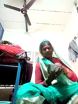 Snapshot of Hot_hat chatting on October 2025 03:39:02 AM Hot hat online show from October 2025 03:39:02 AM