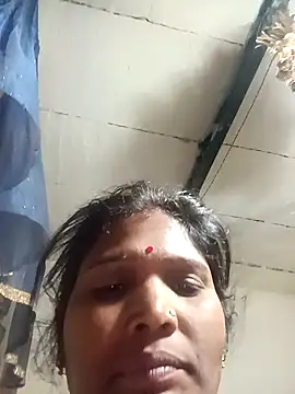 Snapshot of Hot_hat chatting on October 2025 11:37:02 PM Hot hat online show from October 2025 11:37:02 PM