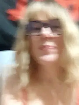 Amelialove42 online show from March 2026 04:32:01 PM