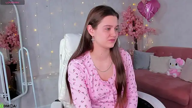 Renesmy Black online show from March 2026 11:43:01 PM