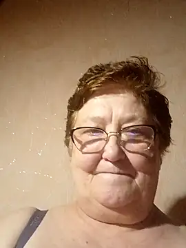Snapshot of Katherine735 chatting on May 2026 08:29:01 PM Katherine735 online show from May 2026 08:29:01 PM