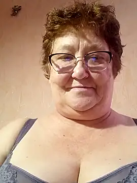 Snapshot of Katherine735 chatting on June 2026 12:15:01 PM Katherine735 online show from June 2026 12:15:01 PM