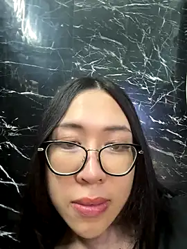 AnnieEma online show from October 2025 08:53:02 PM