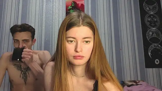 Snapshot of EmiliaCouple chatting on May 2026 04:57:02 PM EmiliaCouple online show from May 2026 04:57:02 PM