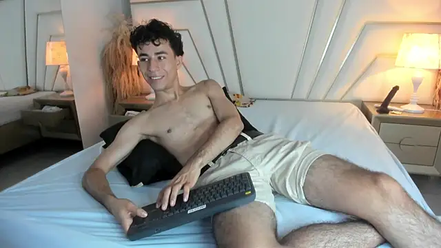 Zahir Ashar online show from October 2025 11:25:01 AM