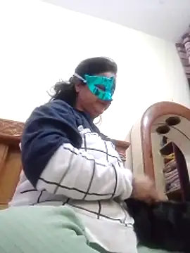 Snapshot of Honey-26 chatting on December 2025 01:42:01 PM Honey-26 online show from December 2025 01:42:01 PM