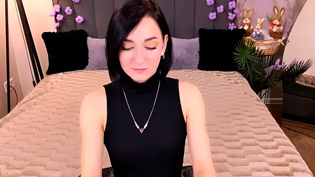 BaileeLynn online show from April 2026 12:13:01 PM