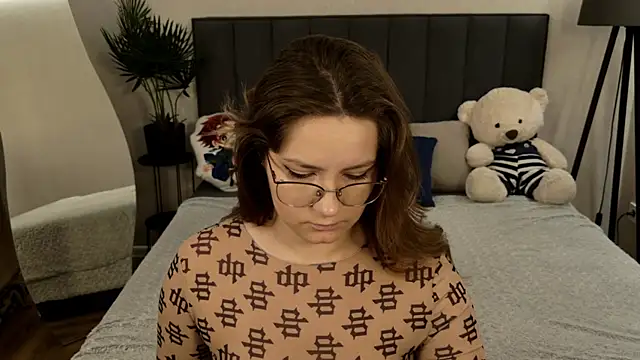 Snapshot of Briarx chatting on October 2025 08:58:01 PM Briarx online show from October 2025 08:58:01 PM