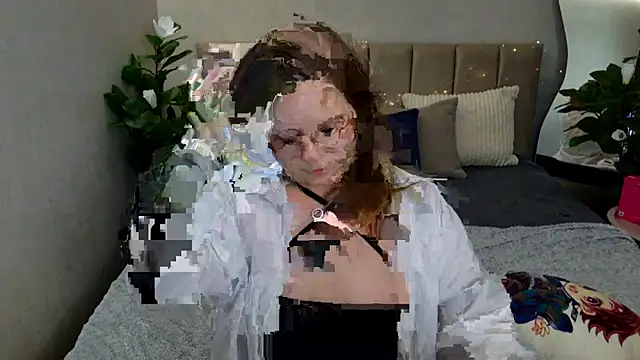 Snapshot of Briarx chatting on June 2026 06:36:02 PM Briarx online show from June 2026 06:36:02 PM