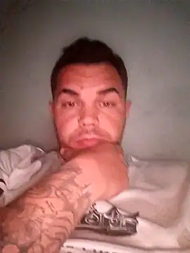 Snapshot of Alexszader36 chatting on March 2026 10:03:02 PM Alexszader36 online show from March 2026 10:03:02 PM