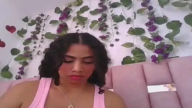 Snapshot of abby_moss_2 chatting on April 2026 05:30:01 PM abby moss 2 online show from April 2026 05:30:01 PM