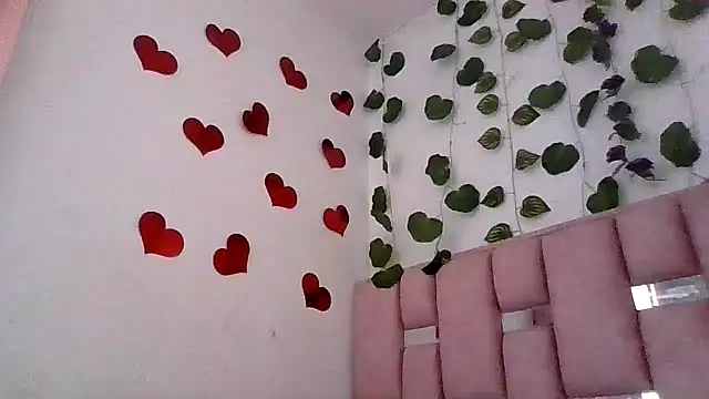 Snapshot of abby_moss_2 chatting on June 2026 12:40:01 PM abby moss 2 online show from June 2026 12:40:01 PM