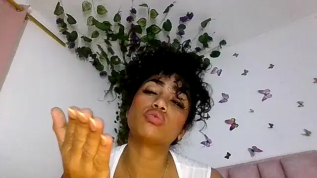 Snapshot of abby_moss_2 chatting on July 2026 04:19:01 AM abby moss 2 online show from July 2026 04:19:01 AM