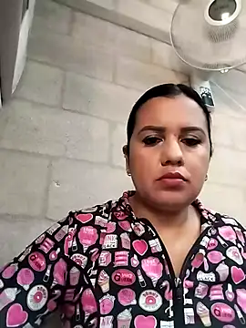 Candy-Samanthy online show from November 2025 03:56:02 PM