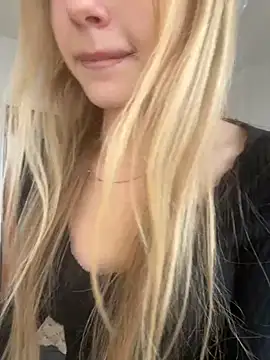 JudithCarly online show from November 2025 12:42:02 PM