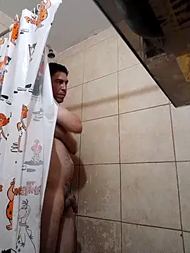 Ezeaxl online show from December 2025 01:02:02 AM