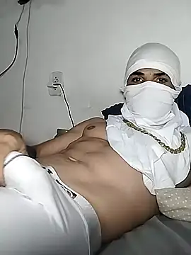 Novinhosafadoes online show from October 2025 11:28:02 PM