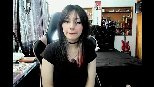 Maki Zein  online show from January 2026 07:06:02 PM