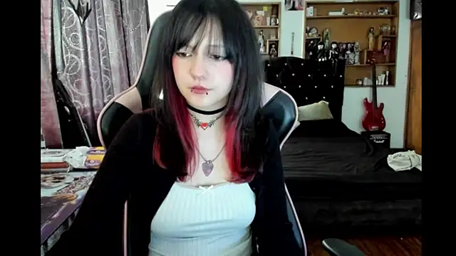 Maki Zein  online show from March 2026 01:06:01 PM