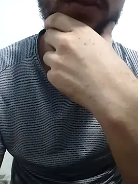 Arabeman300 online show from October 2025 07:21:02 PM