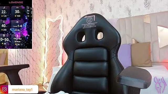 Snapshot of MARIANA_TAY1 chatting on November 2025 03:04:01 AM MARIANA TAY1 online show from November 2025 03:04:01 AM