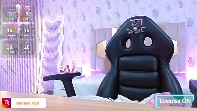 Snapshot of MARIANA_TAY1 chatting on December 2025 03:03:01 AM MARIANA TAY1 online show from December 2025 03:03:01 AM