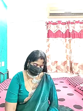 tamil-aunt online show from November 2025 03:39:02 AM