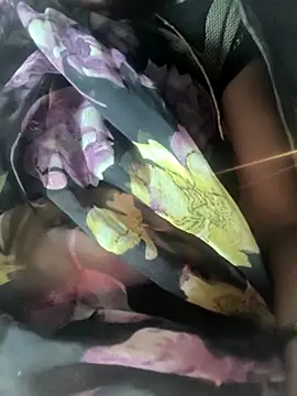 Snapshot of rasmi_powar chatting on November 2025 03:34:02 PM rasmi powar online show from November 2025 03:34:02 PM