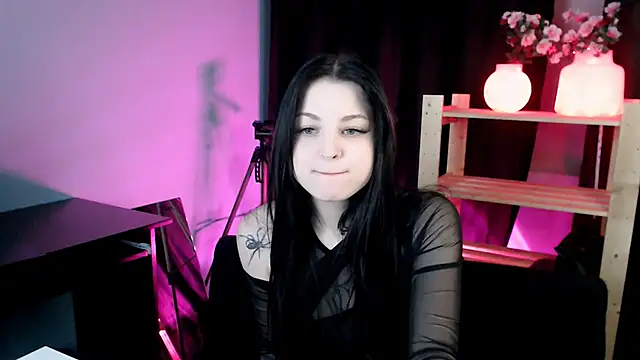 nikadinny online show from November 2025 12:32:01 AM