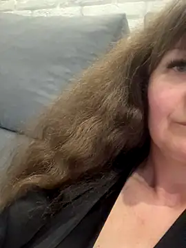 Butterfly8385 online show from October 2025 08:55:02 PM