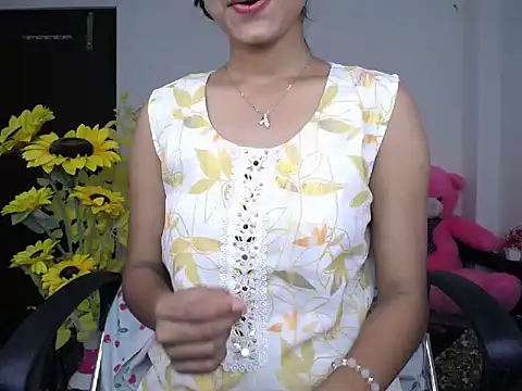 Hot Kareena online show from October 2025 05:52:01 AM