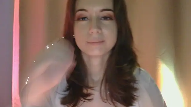 Snapshot of VeraLush chatting on November 2025 12:38:01 PM VeraLush online show from November 2025 12:38:01 PM