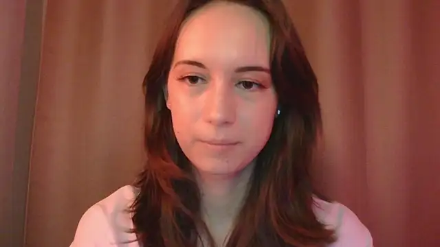 Snapshot of VeraLush chatting on December 2025 01:09:02 PM VeraLush online show from December 2025 01:09:02 PM