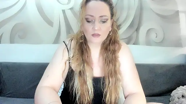 Snapshot of 88__callmemadam__88 chatting on December 2025 11:34:02 PM 88 callmemadam 88 online show from December 2025 11:34:02 PM