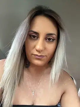 SinfulLovers33 online show from November 2025 10:43:02 AM