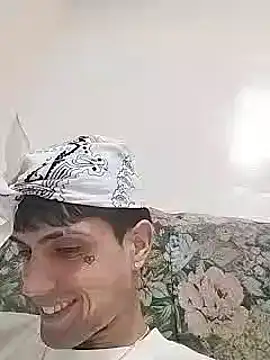 Laikerxxx online show from November 2025 04:01:02 AM