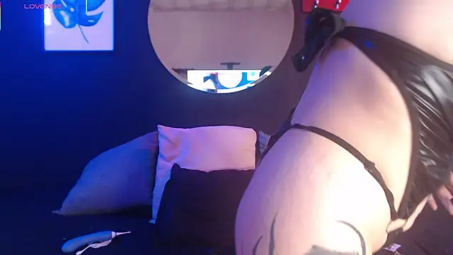 TamaraaRoss  online show from November 2025 06:52:02 PM